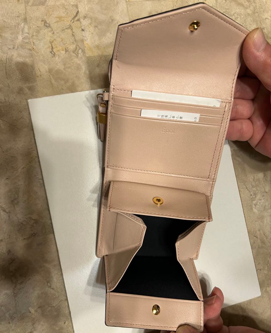 エポイ 二つ折り財布 ピンク