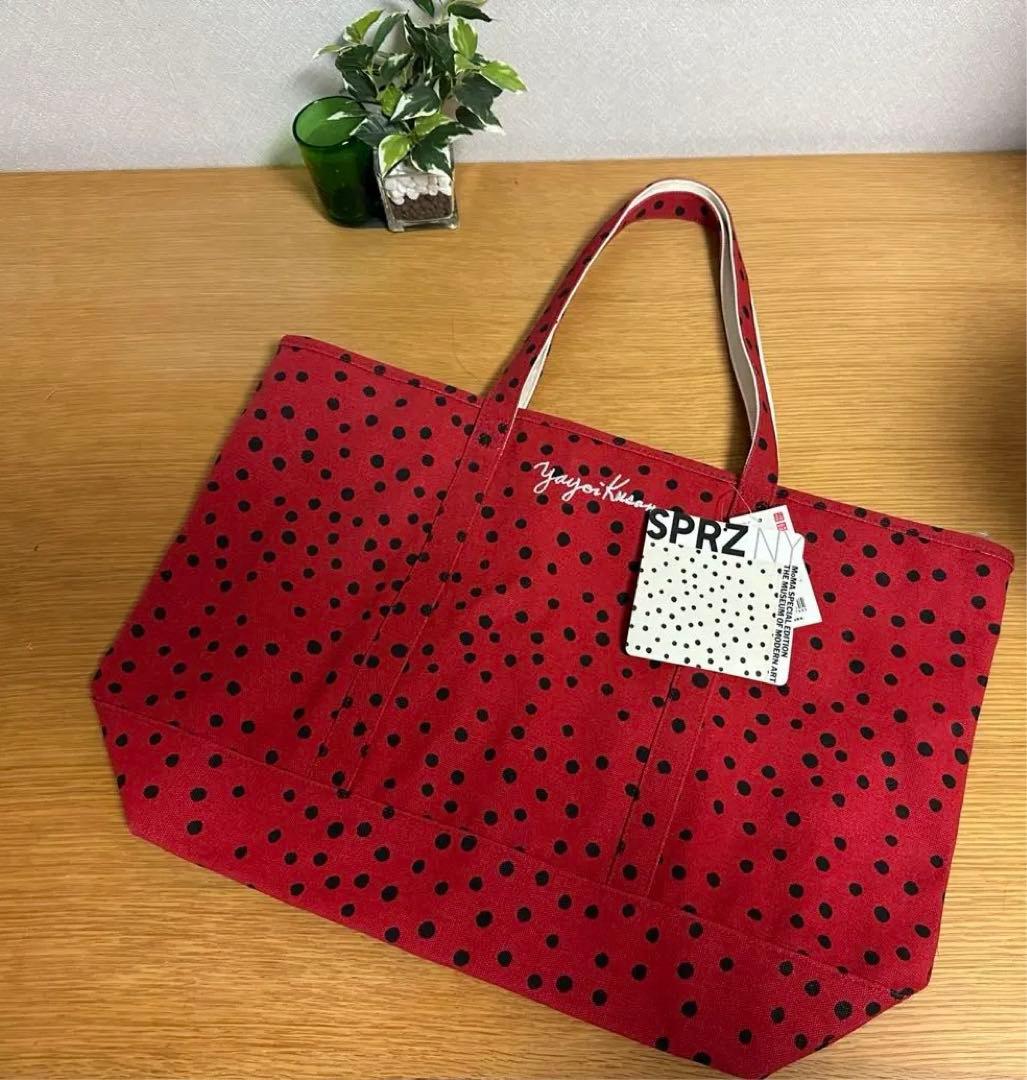 【レア　草間弥生×UNIQLO コラボ　大容量トートバック】