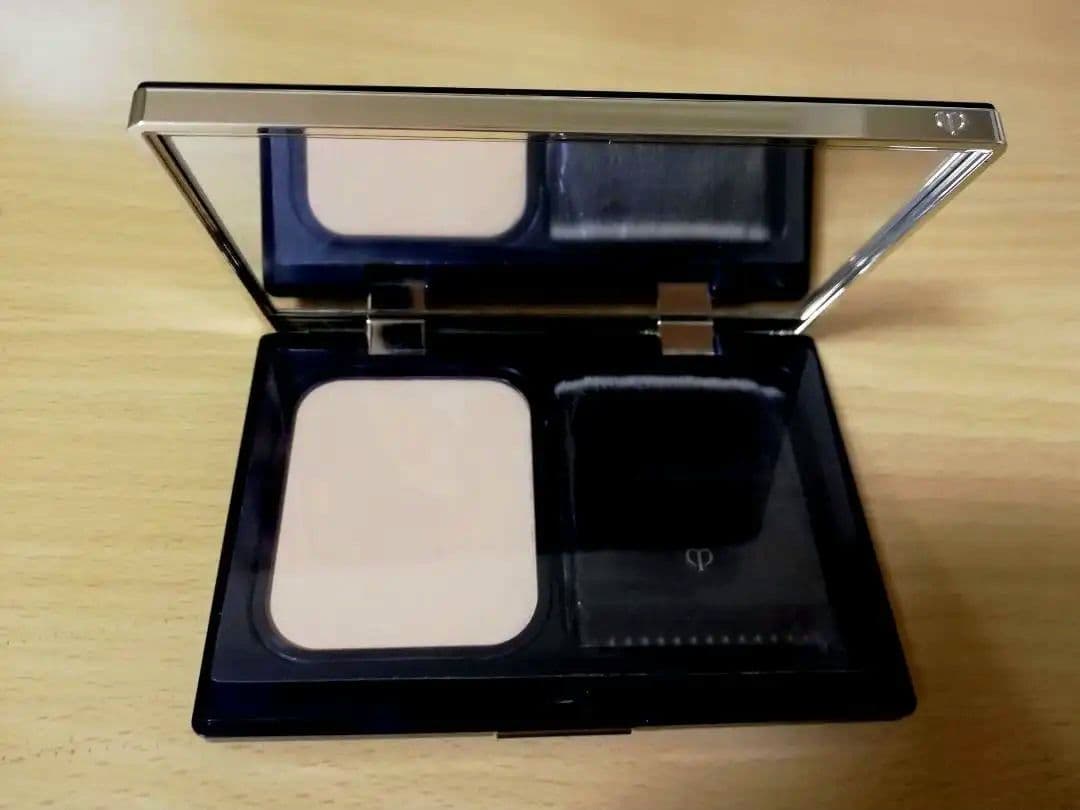 MM クレ・ド・ポー ボーテ タンプードルエクラ【オークル00】パンソー付