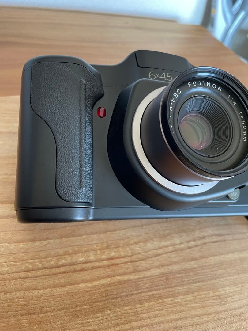 フィルムカメラ FUJIFILM GA645 Professional 6x45
