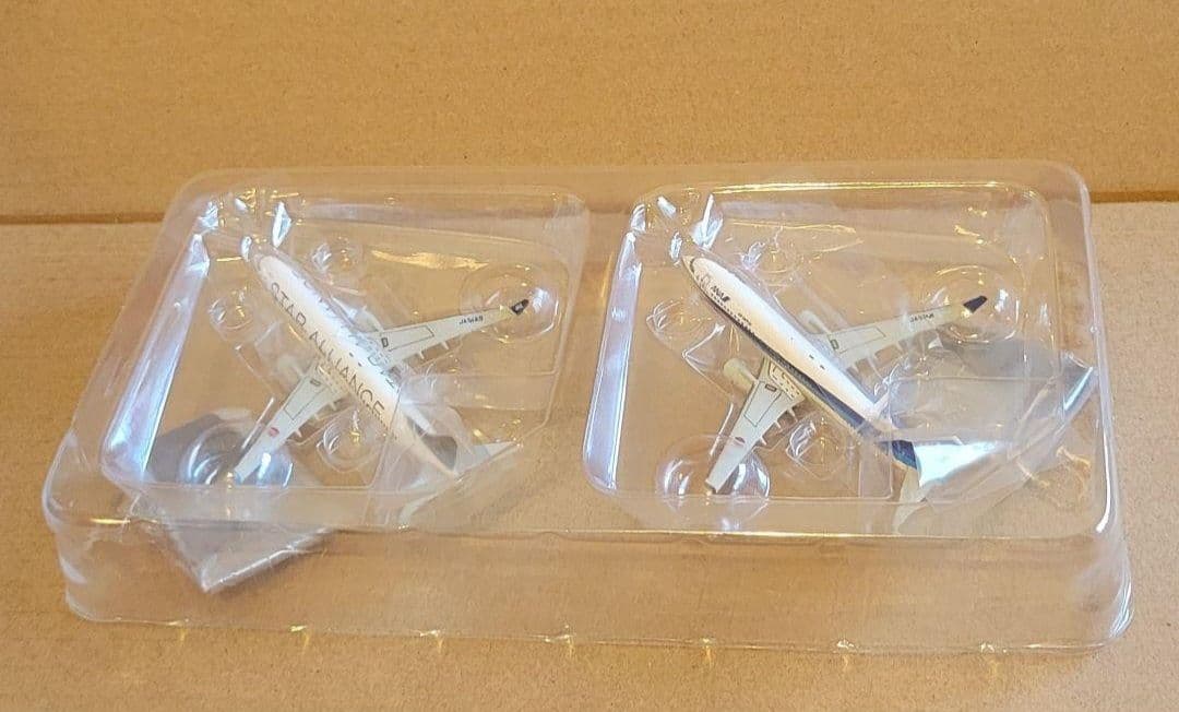 1/500 B737-800 ANA 2機セット NHS52007 模型