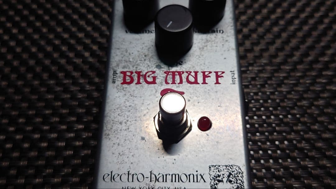 ギター electro-harmonix BIG MUFF Ram's head