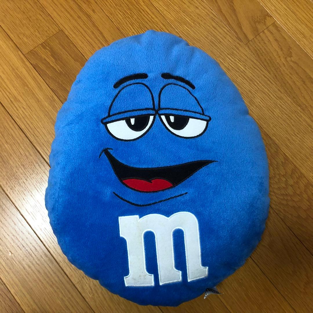 m&ms スポンジボブ　クッションセット