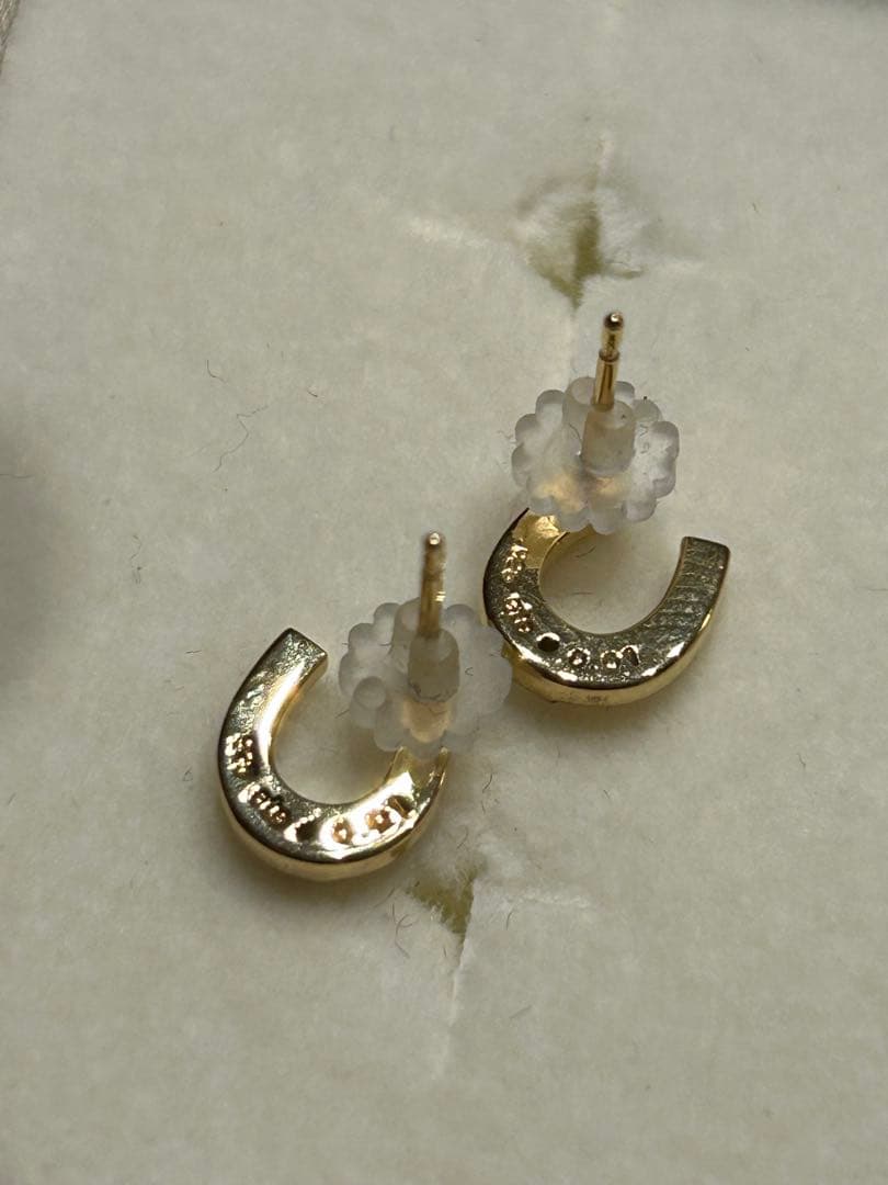 人気　ete ホースシューゴールドピアス　ダイヤモンド　両耳　馬蹄