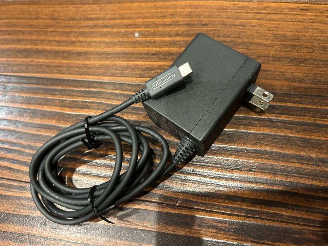 早い者勝ち！Nintendo Switch ブルー/レッド 本体JOYコンセット