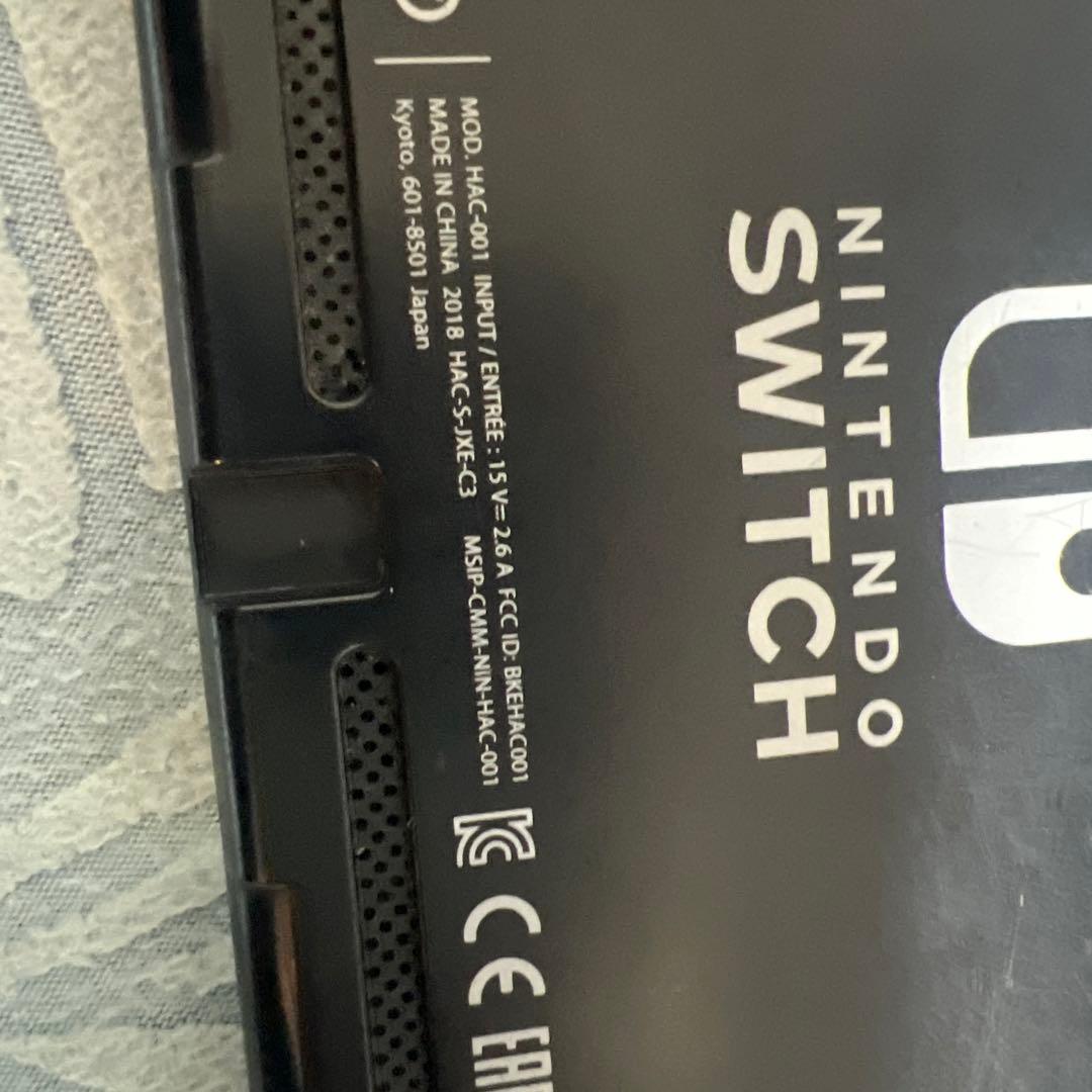 F*】様 Nintendo Switch 本体 2018 年製