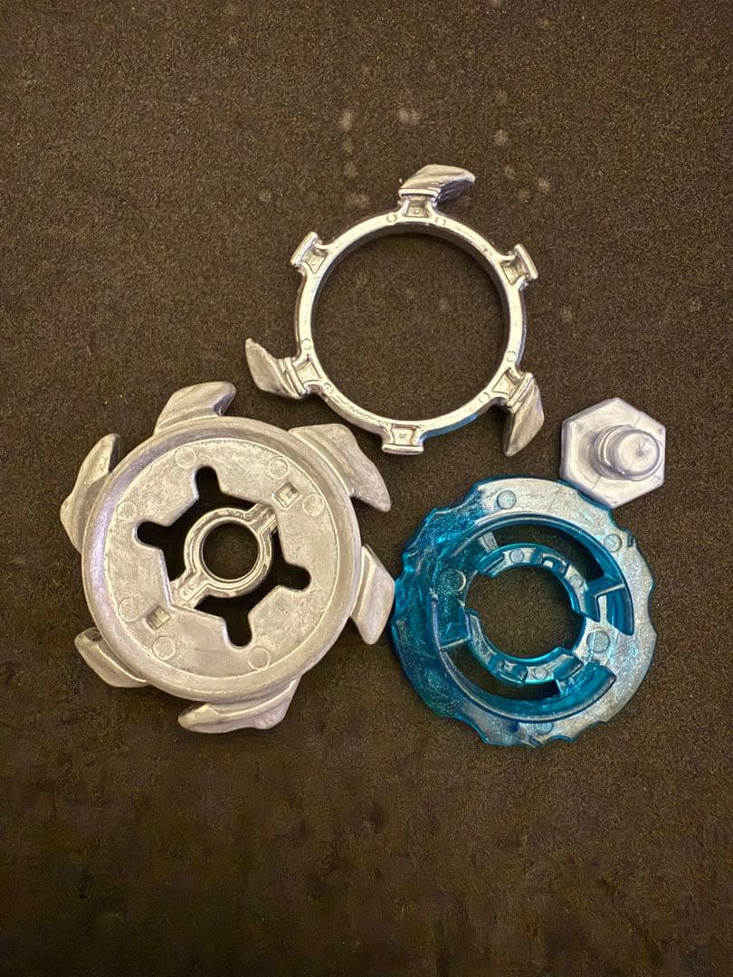 メタルファイトベイブレード　ブリッツユニコルノ