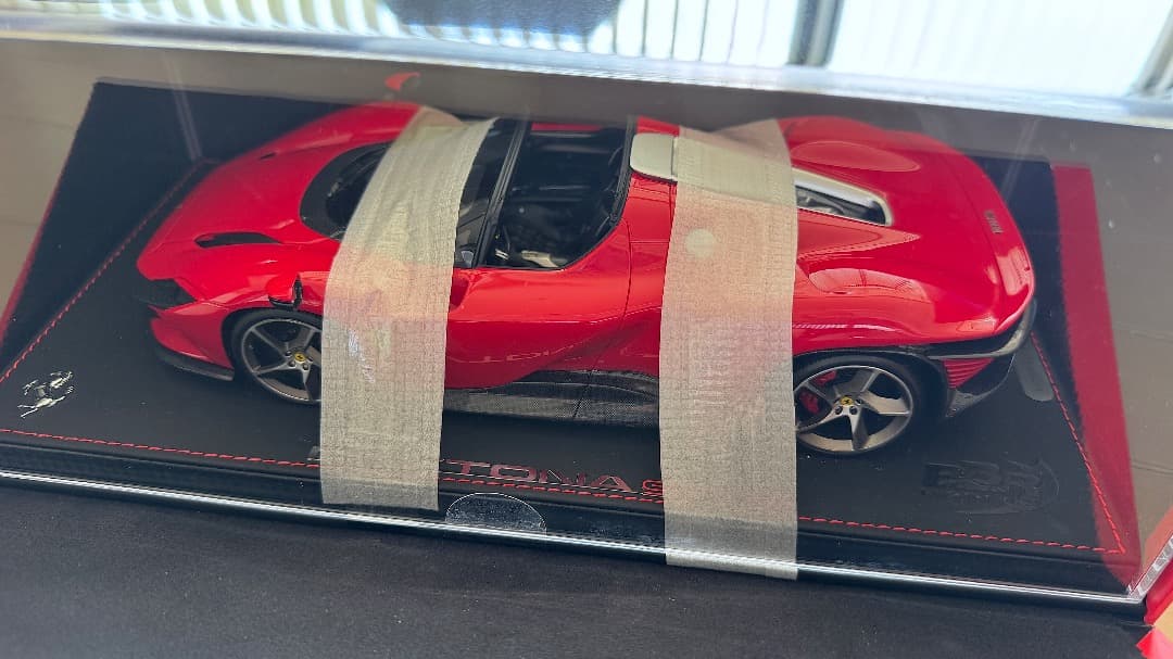 Ferrari Daytona SP3 BBR製 1/18 ロッソコルサ