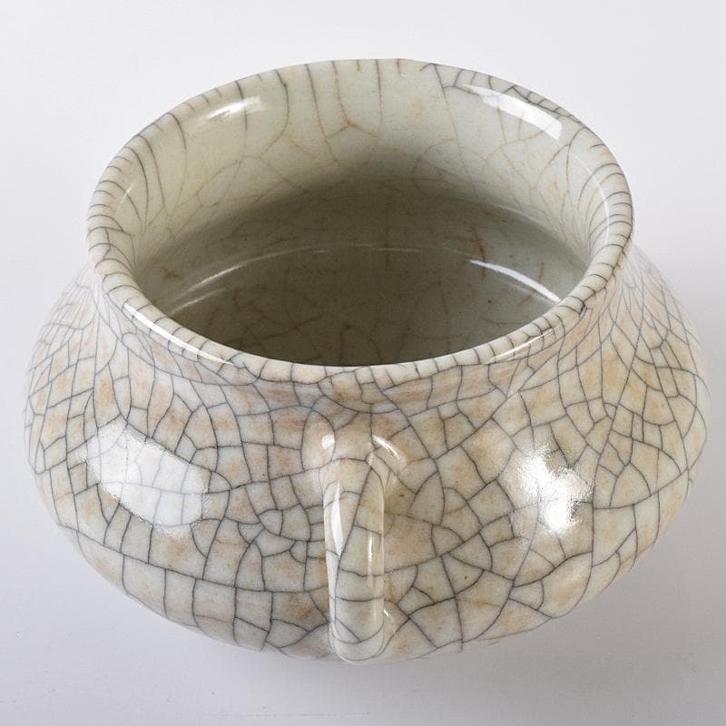 中国　大明成化年製　哥窯　白磁　金糸鉄線　氷裂文　双耳香炉　M　7991E