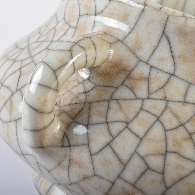 中国　大明成化年製　哥窯　白磁　金糸鉄線　氷裂文　双耳香炉　M　7991E