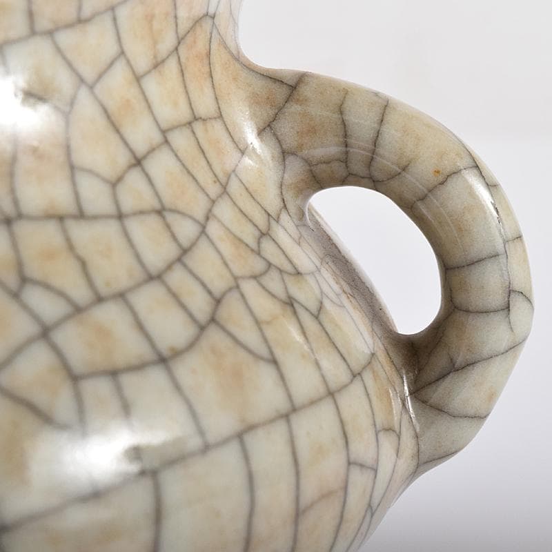 中国　大明成化年製　哥窯　白磁　金糸鉄線　氷裂文　双耳香炉　M　7991E