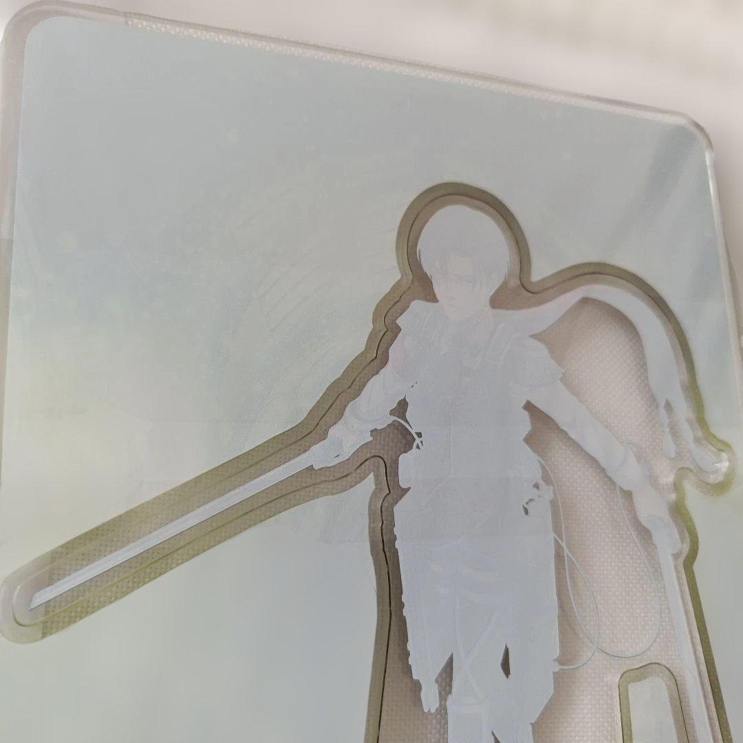 進撃の巨人　ブレイブオーダー　リヴァイ　アクリルスタンド