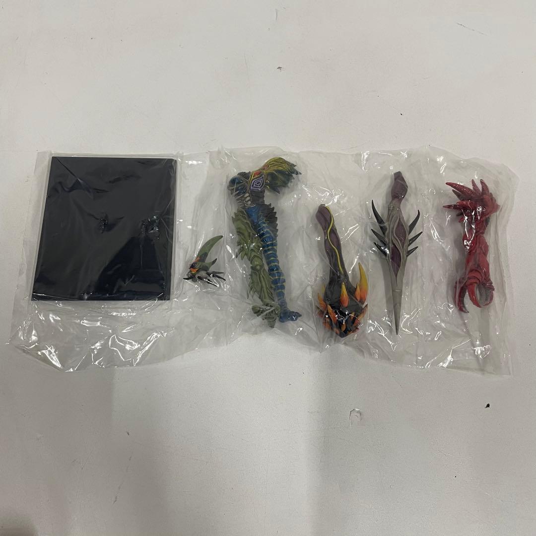 新品未開封 強殖装甲ガイバー フィギュア 8種セット