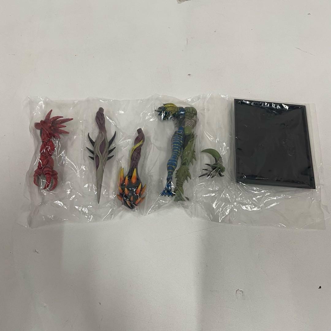 新品未開封 強殖装甲ガイバー フィギュア 8種セット