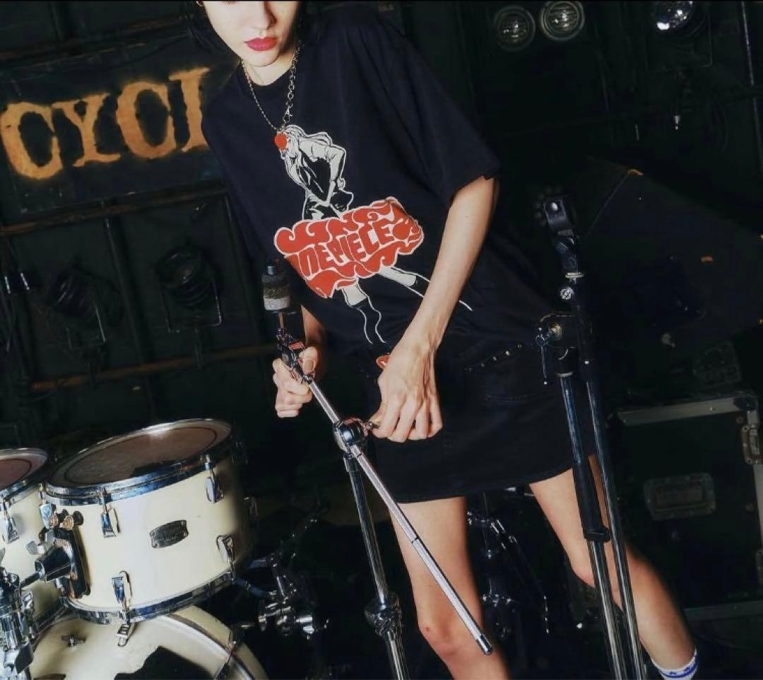 新品ヒステリックグラマーワンピースコ ラボナミ ONEPIECETシャツL黒