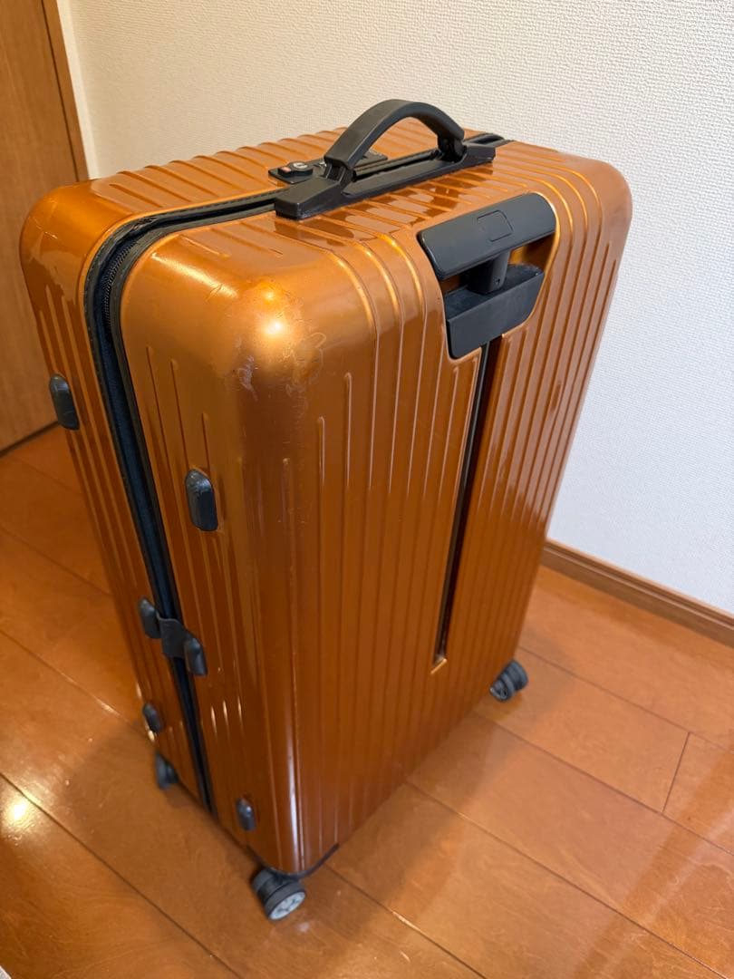 リモワ　サルサエアー80リットル