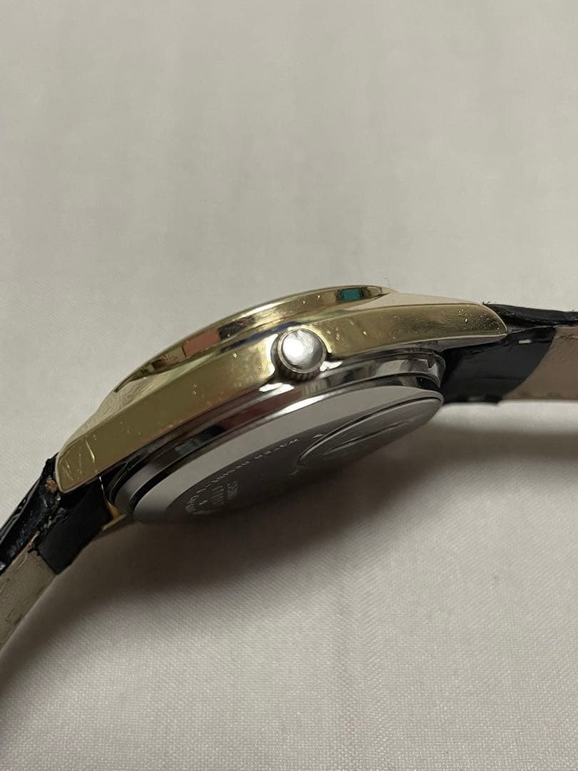 SEIKO KING QUARTZ メンズ腕時計ゴールド 4822-8000
