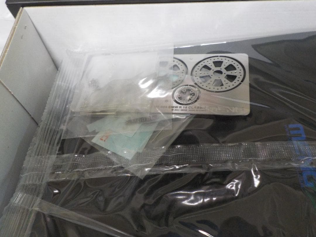 MENG 1/9 BMW R 18 CLASSIC MARS RED プレカラー