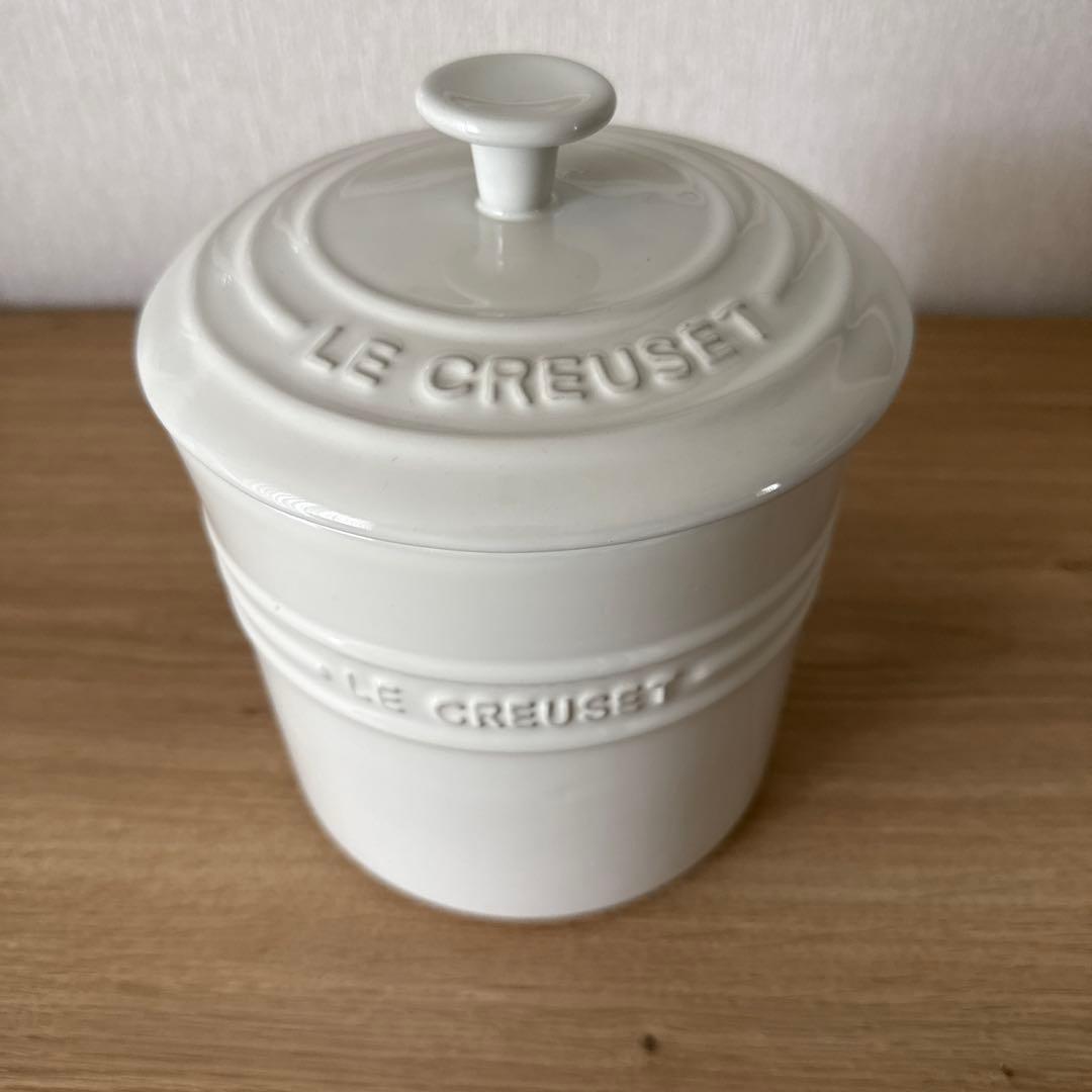 箱無し未使用品　ル・クルーゼ　ペットフードコンテナー（スクープ付き）