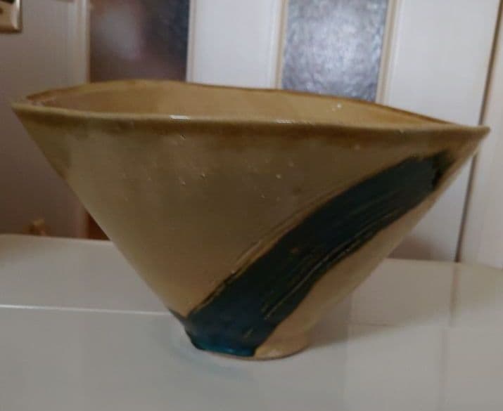 ダイナミックな作品インパクトのある器. ♦️大鉢、♦️本日特別お値下げ‼️