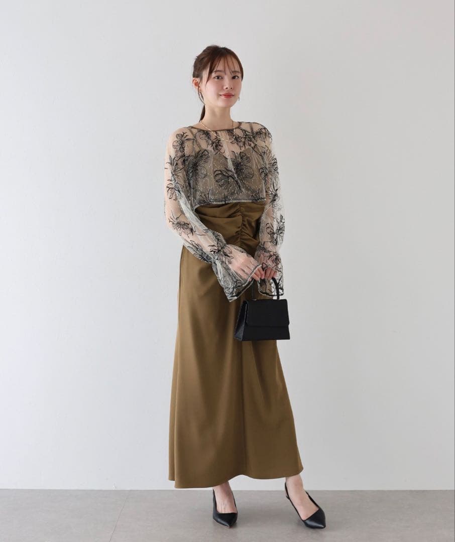 ク★新品★ ニアナMany wayゴールドフラワードレス 2点セット　サンプル品