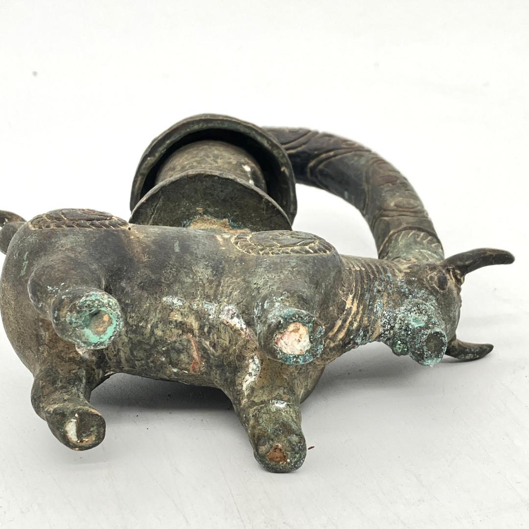 銅器牛宮灯　ヴィンテージ　ウシ　オブジェ　置物　真鍮　インテリア　アンティーク