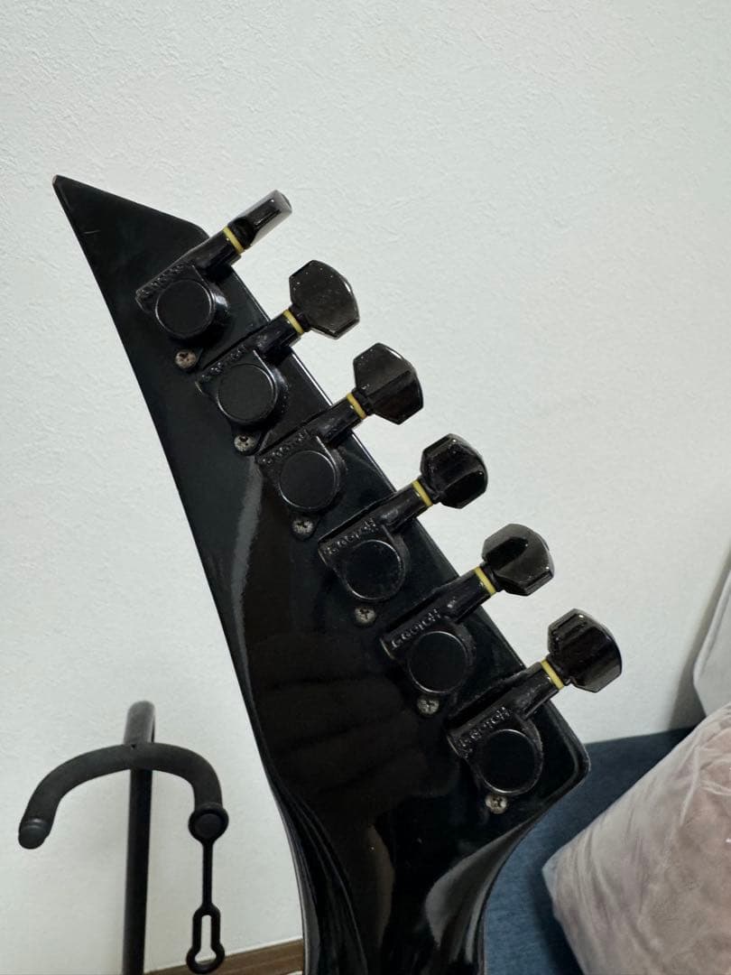 FERNANDES TEJ-75　白文字F.G.I