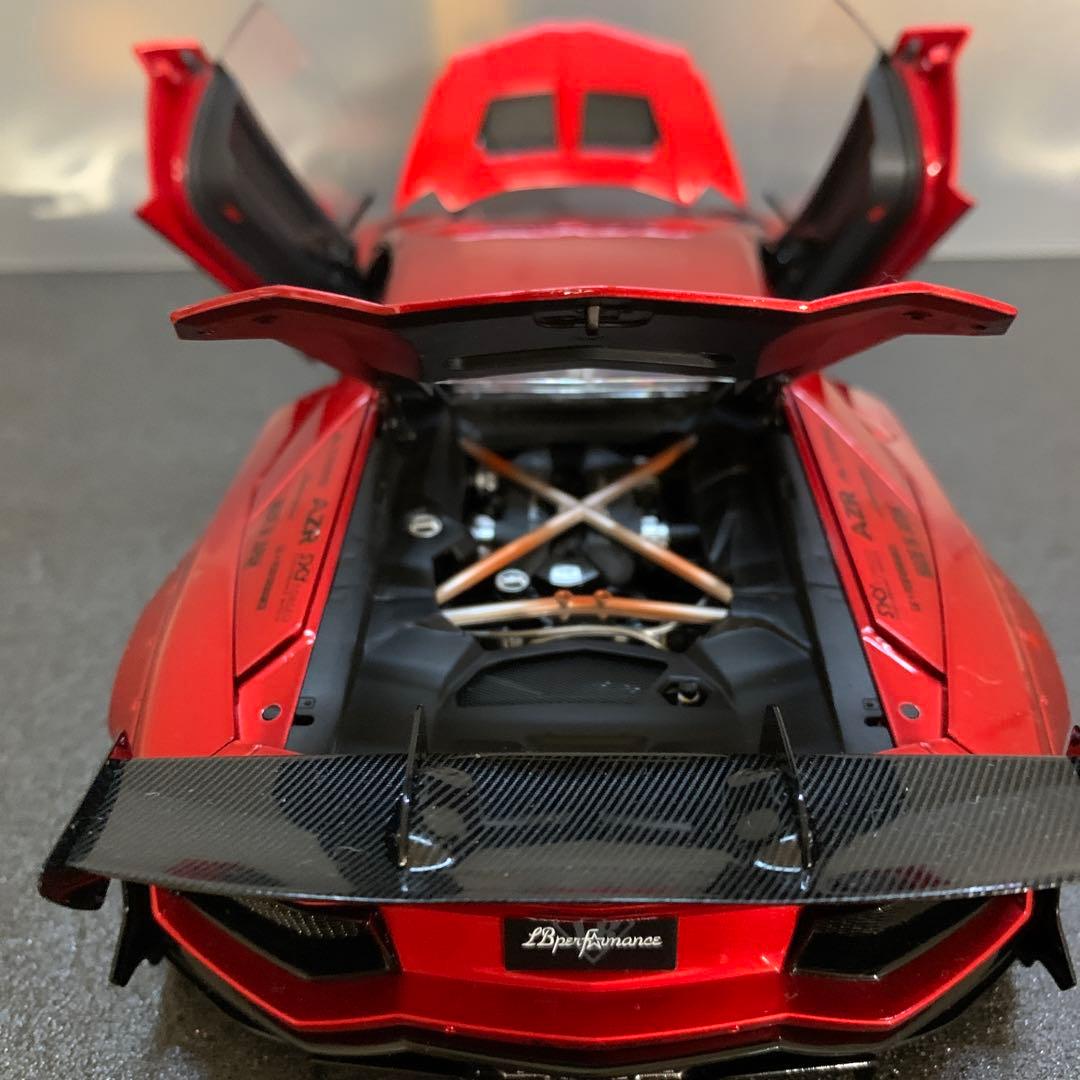 787 リバティーウォーク ランボルギーニ アヴェンタドール 1/18ミニカー