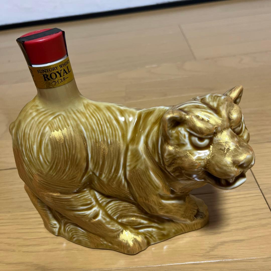 サントリーウイスキーローヤル 寅歳ボトル