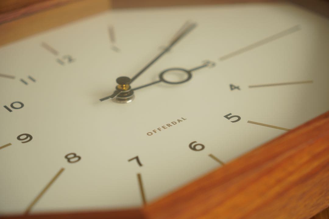 掛け時計 電波時計 インターフォルム ウォールクロック ホワイト