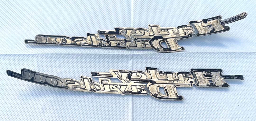 ハーレー純正 タンクエンブレム 流れロゴ 希少 2000s