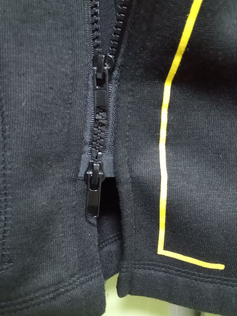 【限定】Kinki Kids 2013-2014年年始 フード付きパーカー 黒