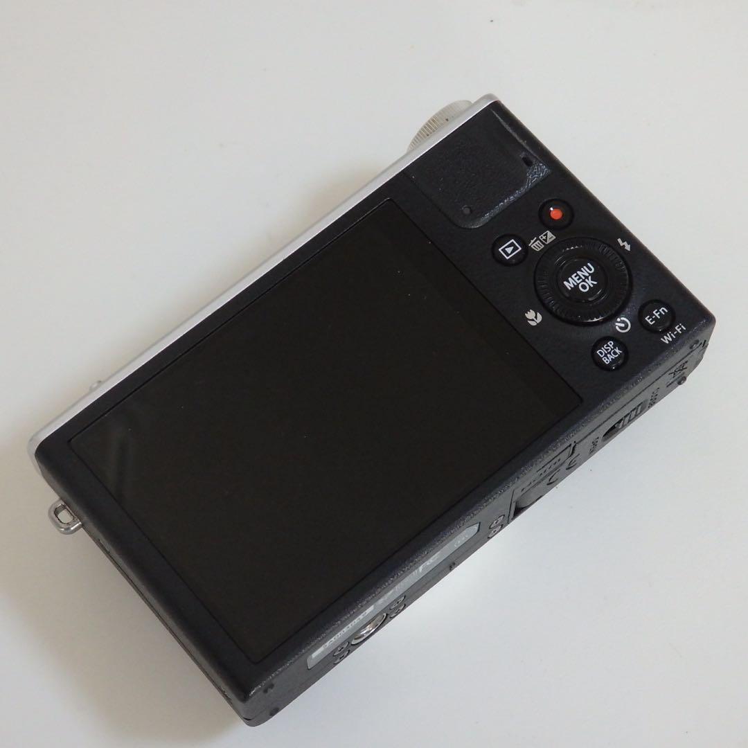 動作確認済　美品　FUJIFILM XQ2 シルバー　フジフイルム