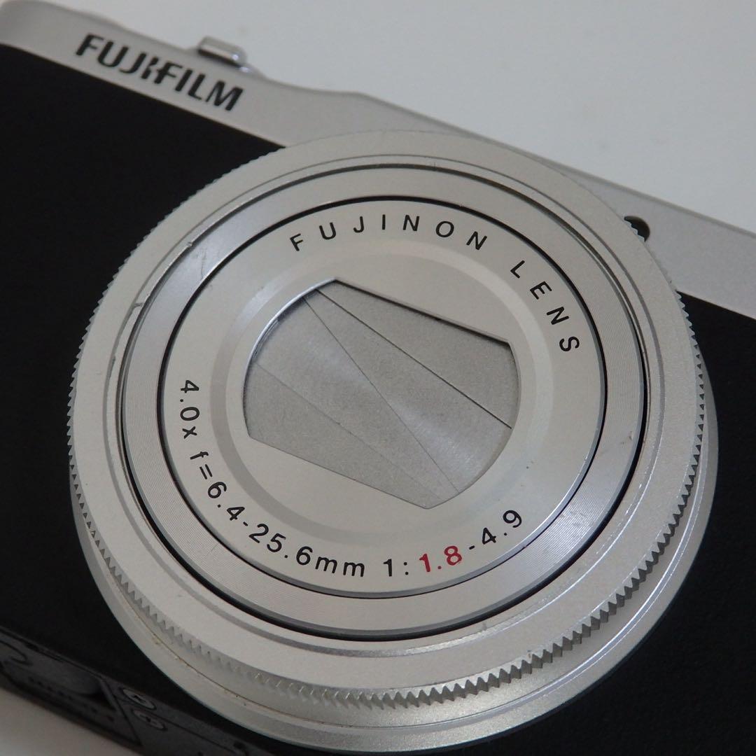動作確認済　美品　FUJIFILM XQ2 シルバー　フジフイルム