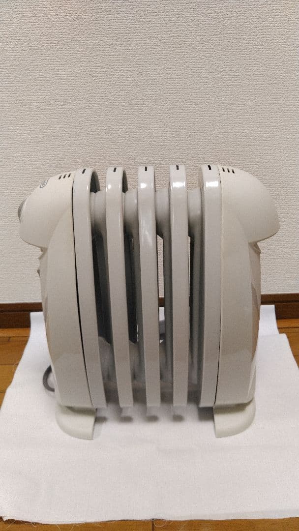 しろ デロンギ DeLonghi TRN0505JS オイルヒーター