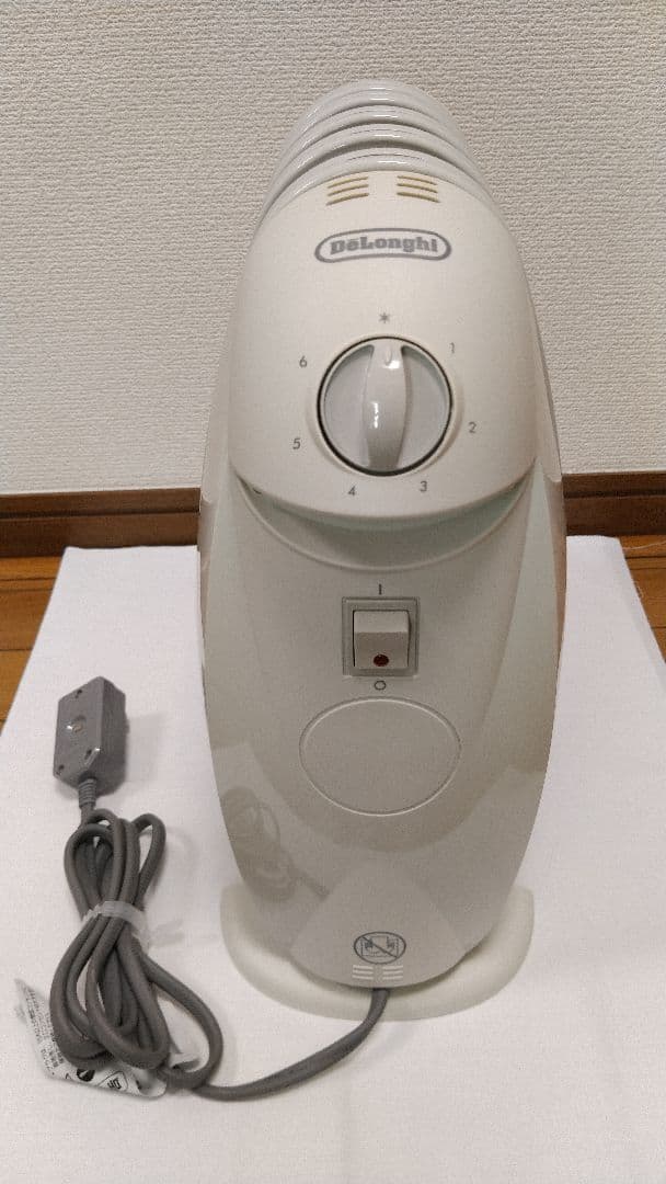 しろ デロンギ DeLonghi TRN0505JS オイルヒーター