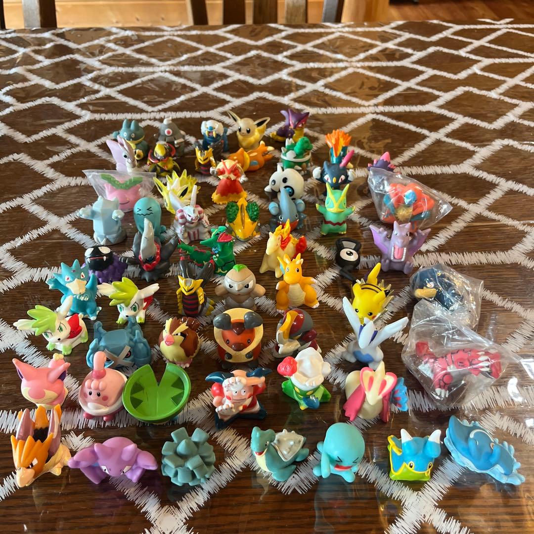 ポケモンキッズ 指人形 まとめ売り クリア など 数100体以上 レア