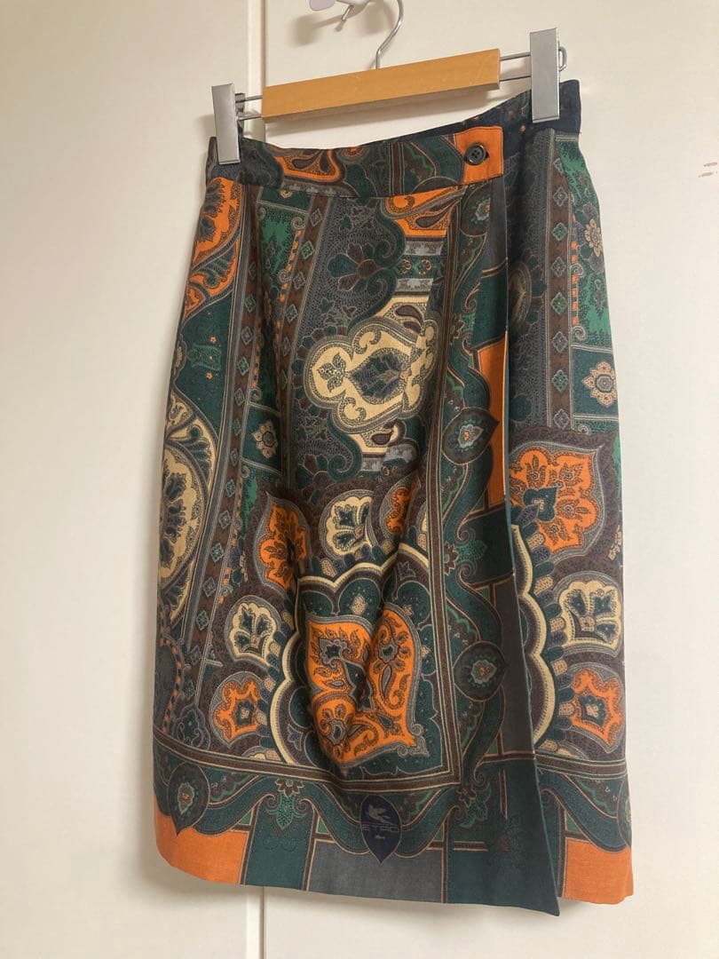 新品同　エトロ　ETRO スカート 膝丈　渋グリーン　シルク混　ペイズリー　M