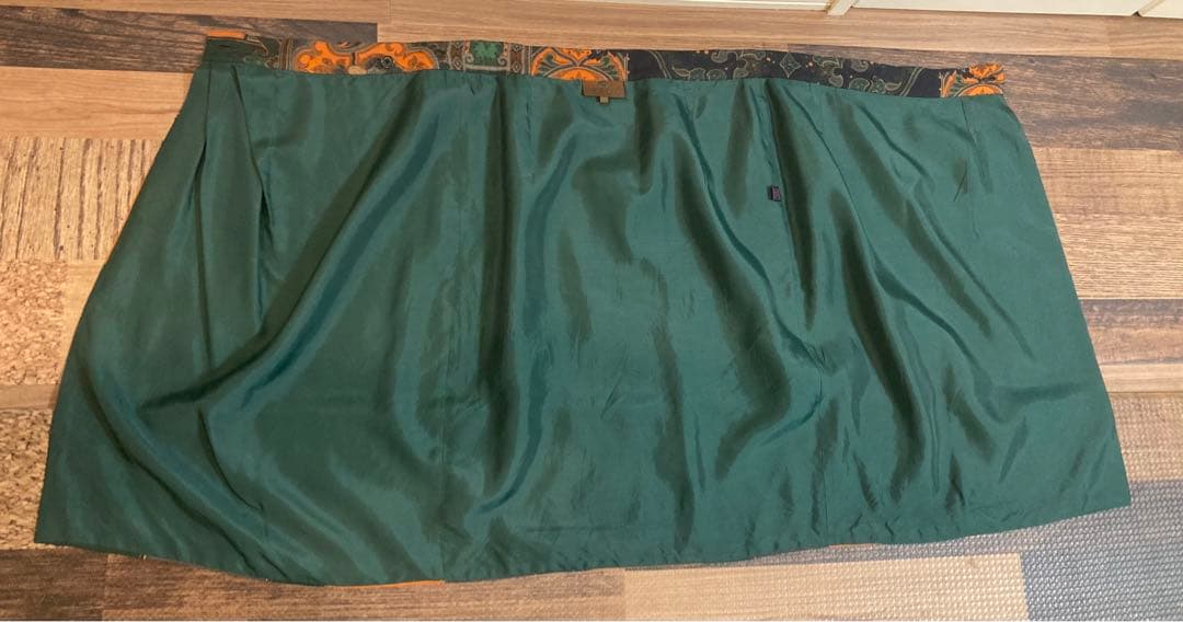 新品同　エトロ　ETRO スカート 膝丈　渋グリーン　シルク混　ペイズリー　M