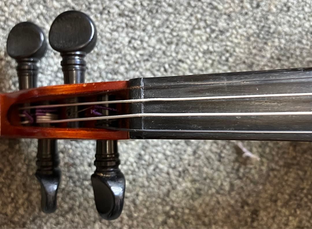 ヴァイオリン1/8 身長110-115cm位のお子様の練習用