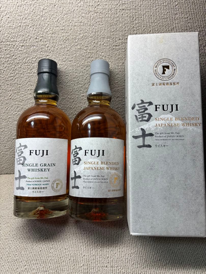 キリン　ウイスキー富士 ２本セット　未開封　旧ラベル　箱傷あり　国産ウイスキー