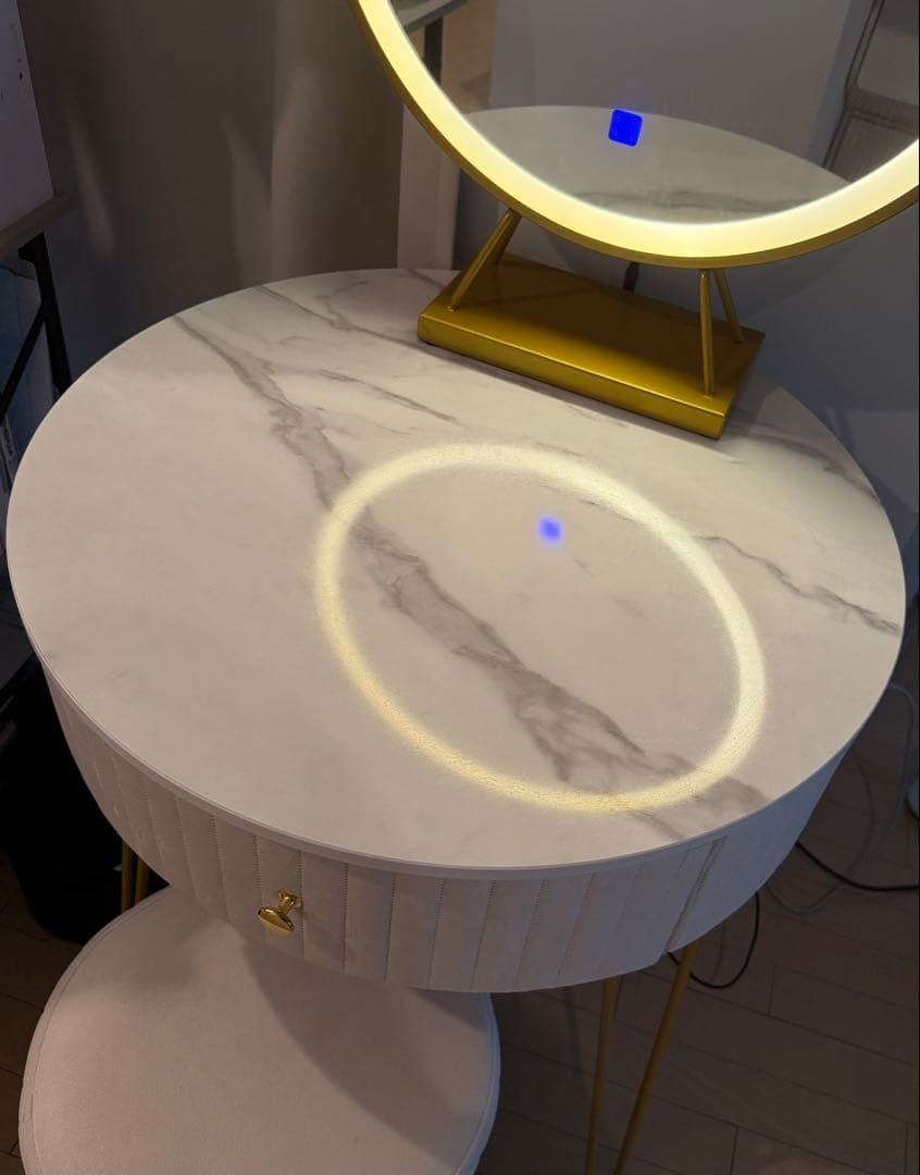 ドレッサー、椅子セット ミラー付き　ベージュ