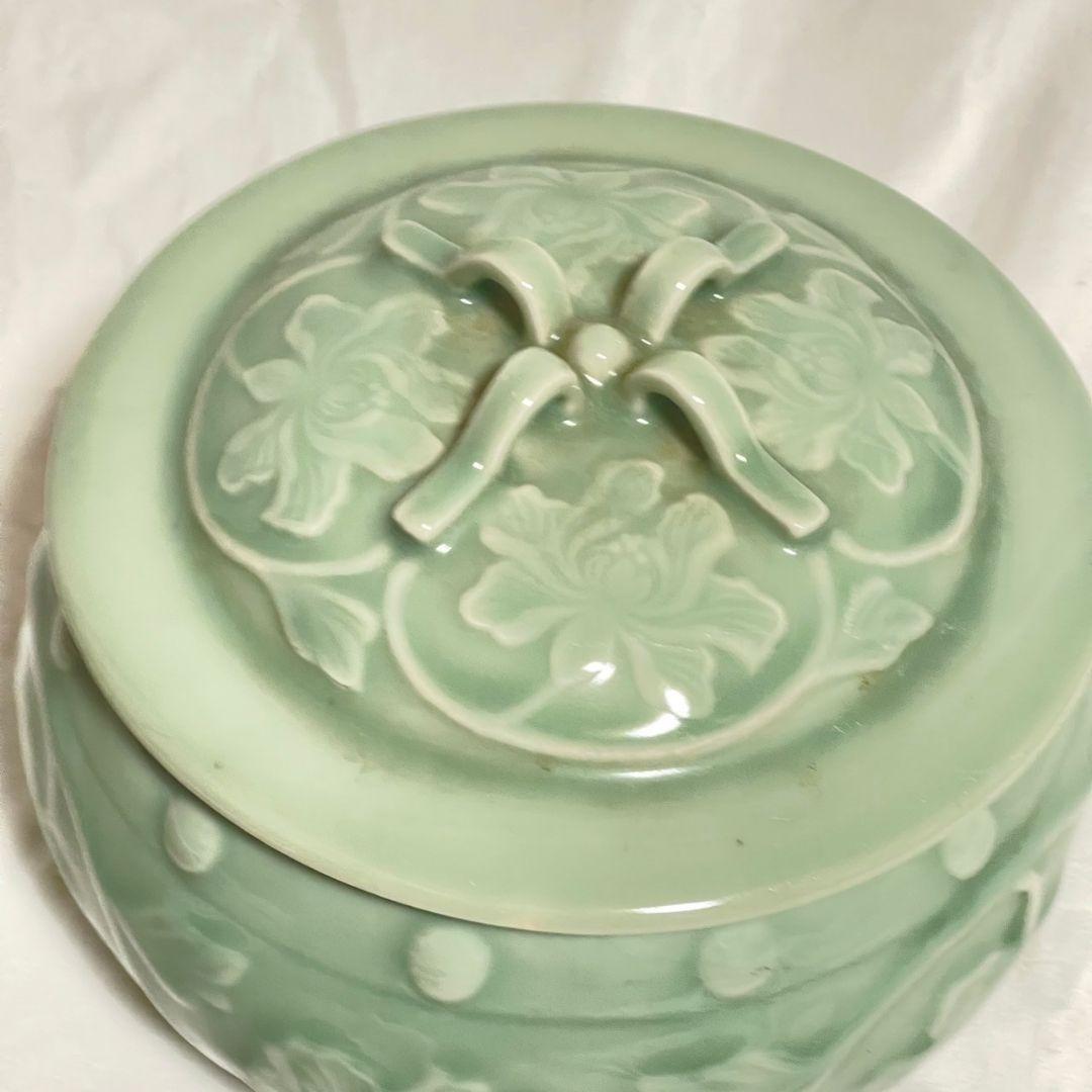 中国 龍泉窯 浮牡丹 牡丹紋 青磁 水差し 茶道具 唐草 古道具