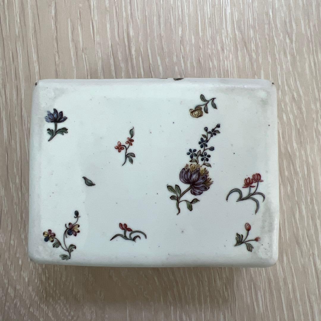 ヨーロッパのアンティーク小箱