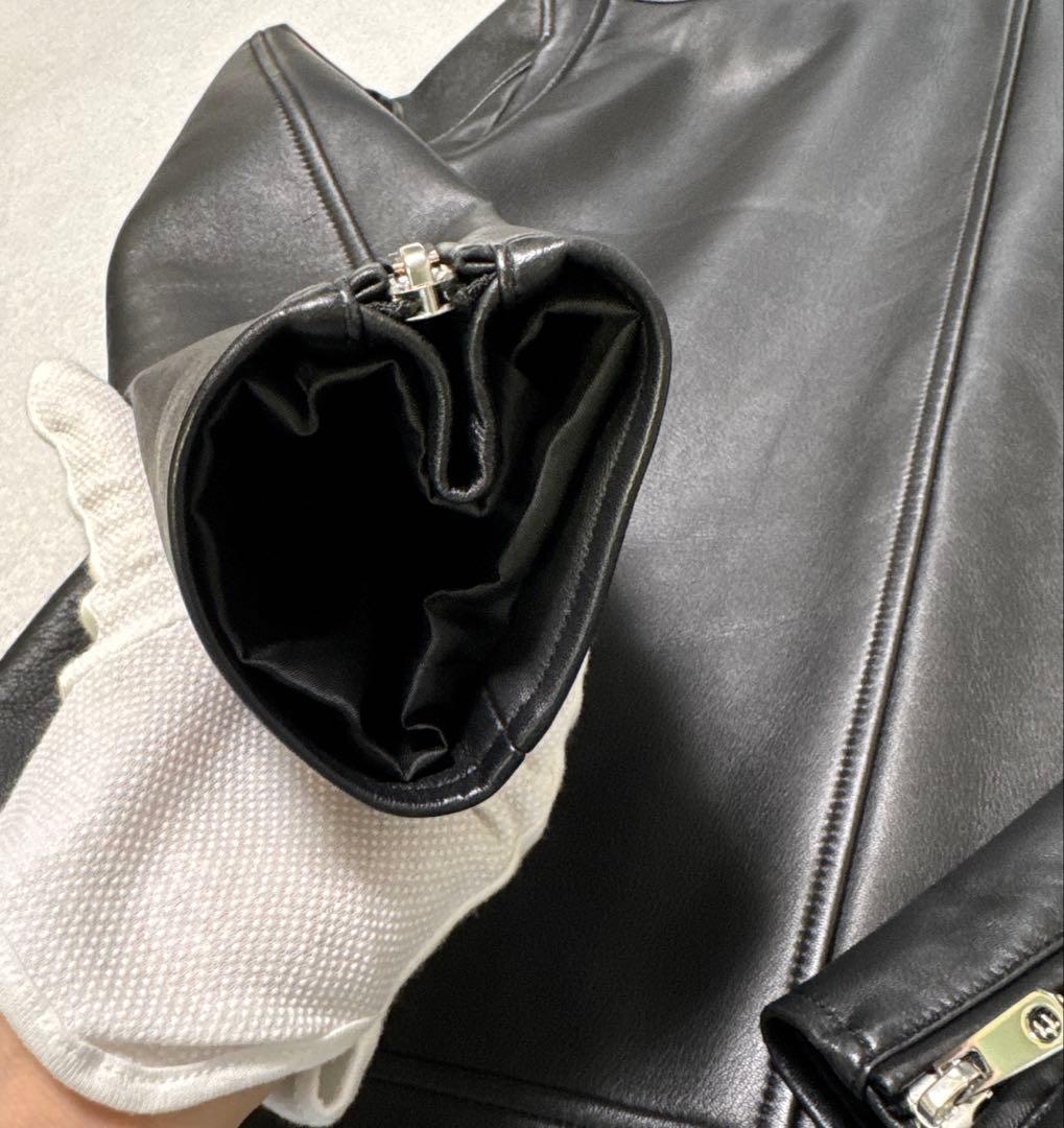 ユナイテッド東京 希少なサイズ4【XL】 ノーカラーシングルライダース