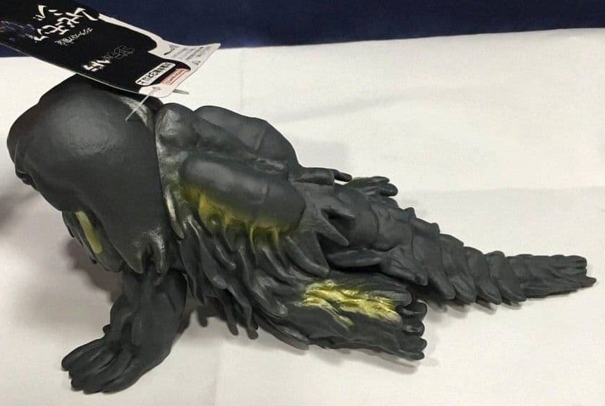 ヘドラ4足歩行形態ストア限定 ムービーモンスター ソフビ タグ付き 新品