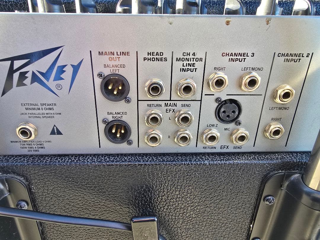 Peavey KB 4 キーボードアンプ