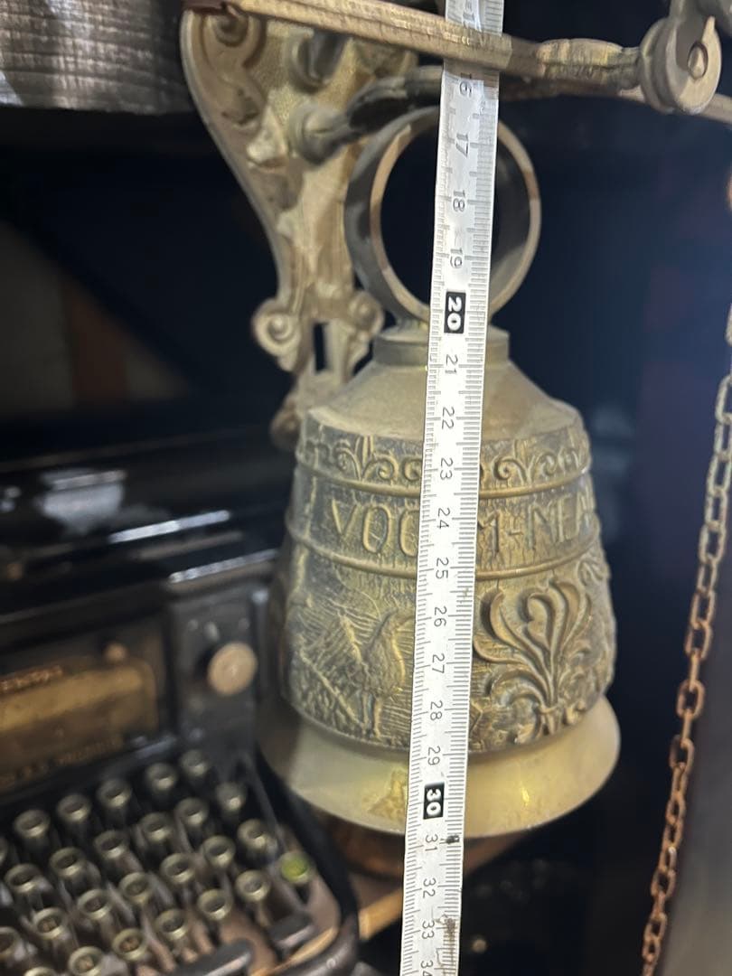 82です アンティーク真鍮製ドアベル、フランス製ドアベル、