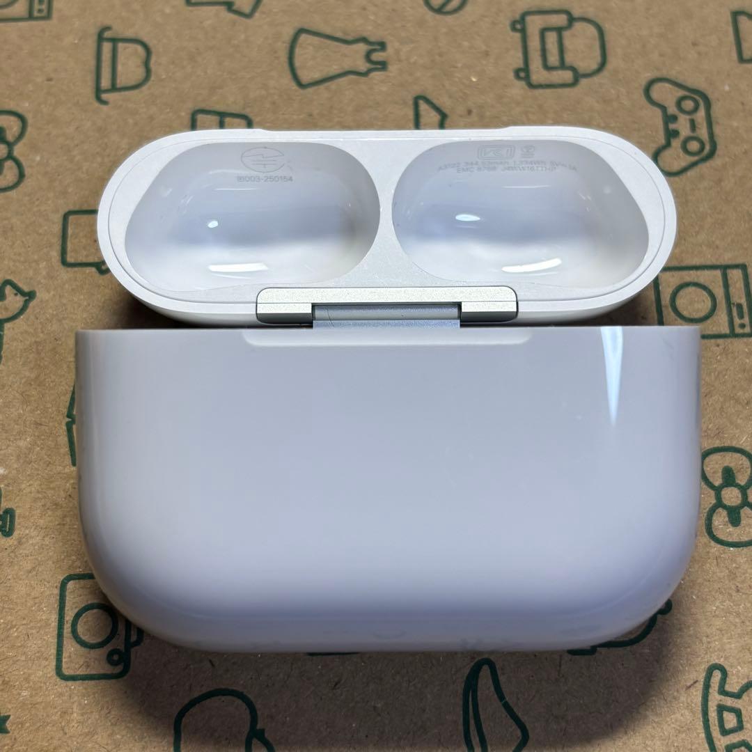 Apple AirPods Pro 第3世代 充電ケース A3122 美品