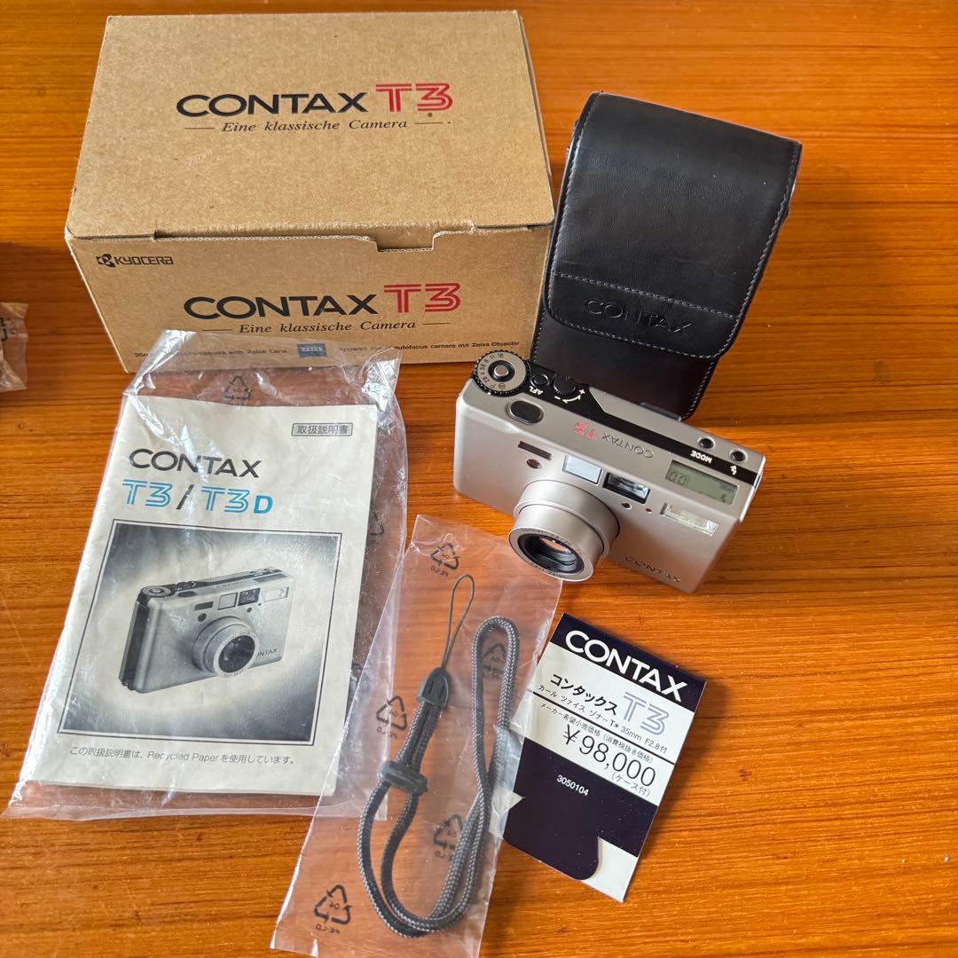 CONTAX T3 DATA BACK、ケース、説明書などまとめて　箱付き